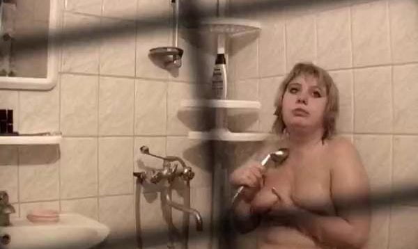 Bathroom-SpyCams-talli-voyeur-01