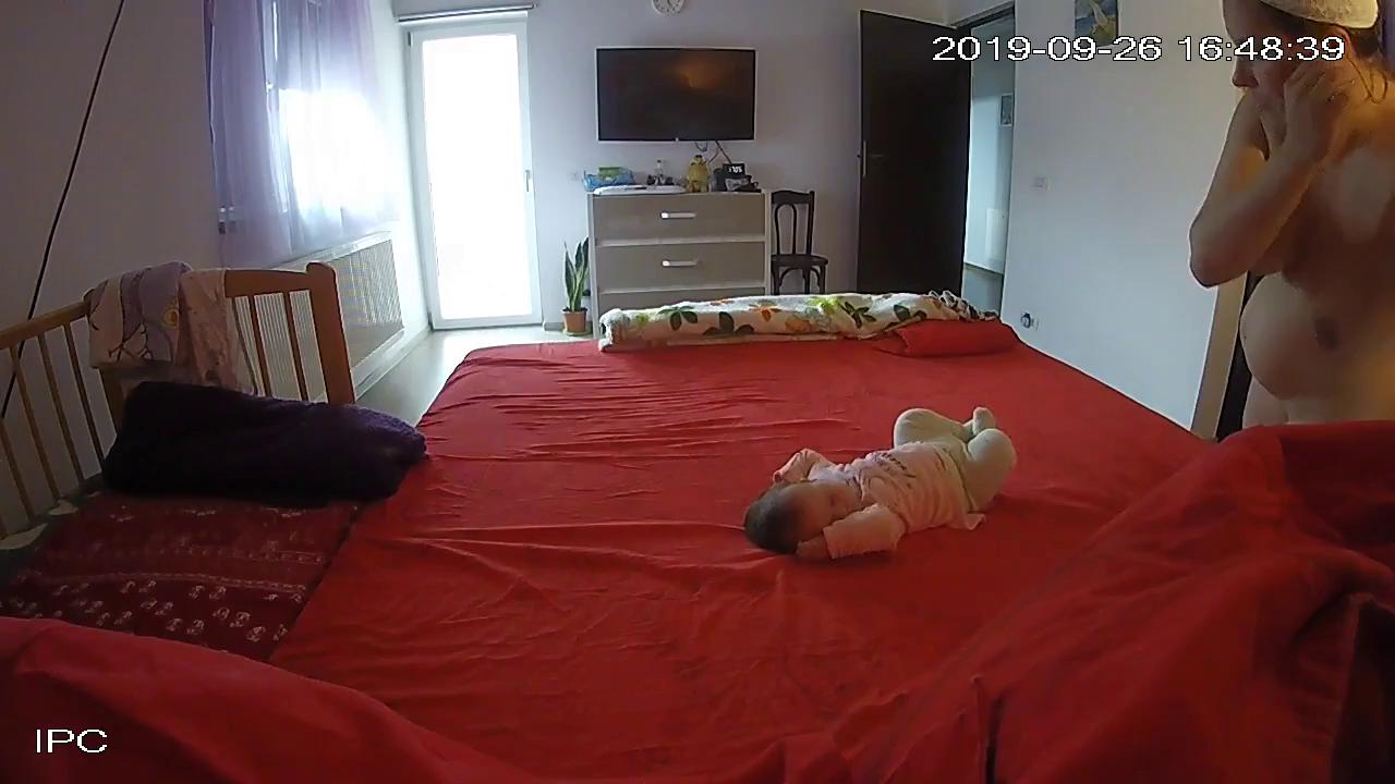 Naked Milf After Bath voyeur picture