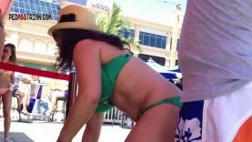 Watch gg180 Girls Pissing Outdoors Galician Gotta 180 at Voyeurex
