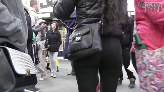 32 black on black sq girl