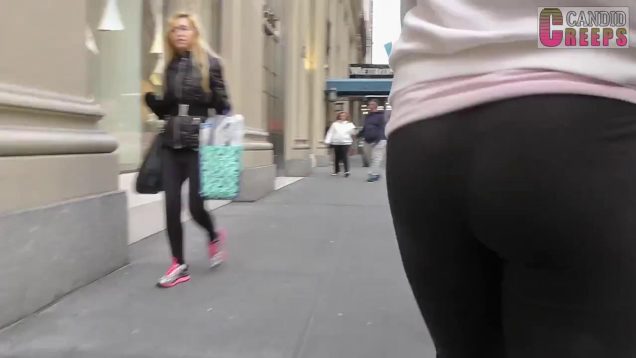 43 creepshot on streets