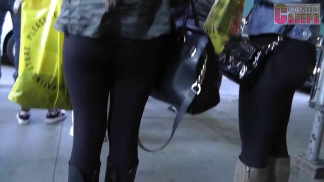 78 nice booty having black leggings