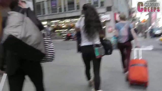 94 broadway luggage roller black leggings