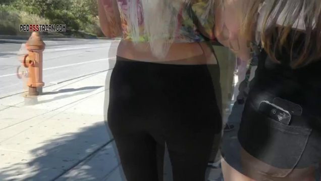 175 blond leggings hot